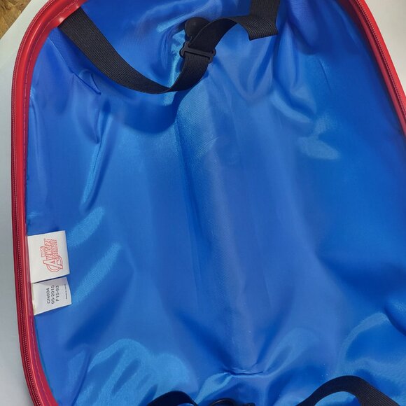 Marvel Avengers Hardside Rolling Luggage for Kids - Picture 8 of 10